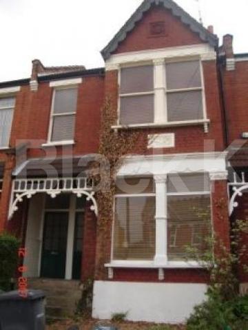 			3 Bedroom, 1 bath, 1 reception Flat			 Albert Road, ALEXANDRA PALACE N22